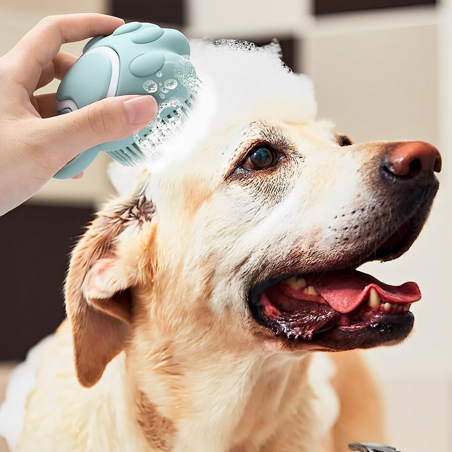 Pet Grooming Brush, Silicone Rubber Dog Bath Brush Comb, Soft Silicone Puppy Massage Brush Hair Fur Grooming Cleaning Brush with Shampoo Dispenser, Blue